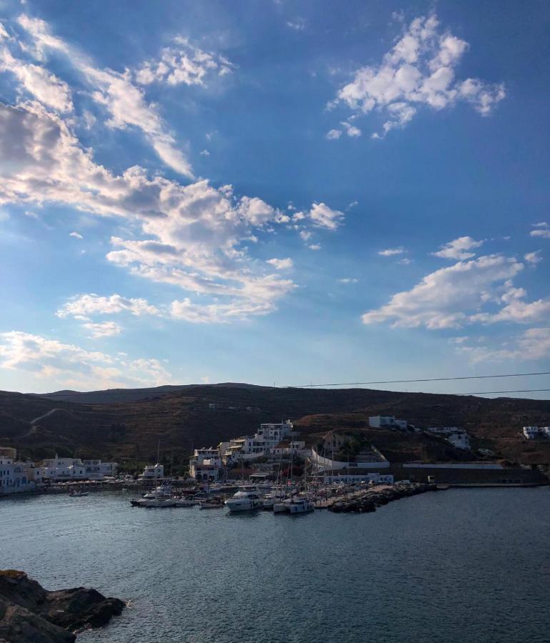 Θίς Luxury Apartments Loutra (Kythnos) Exterior photo