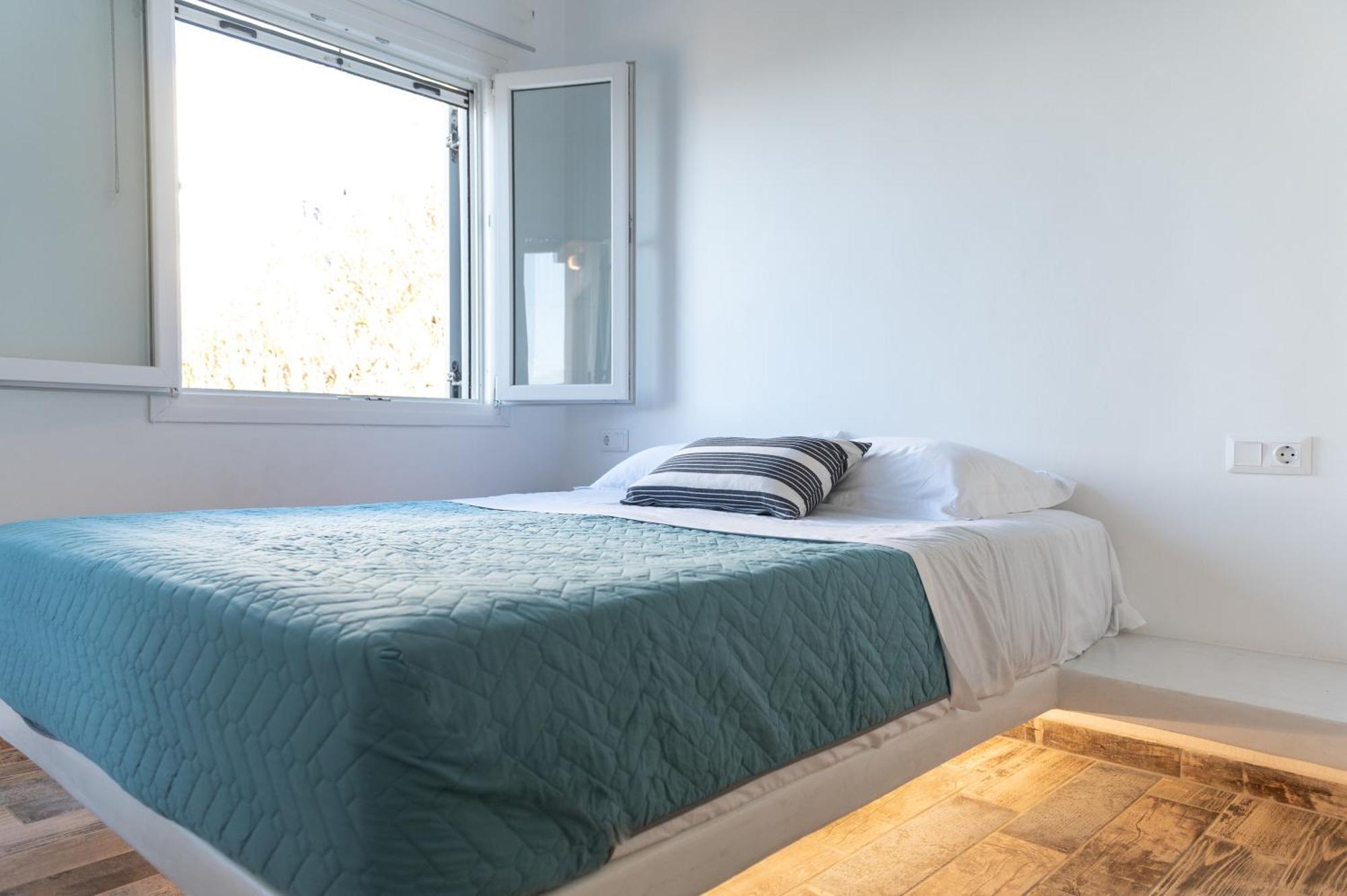 Θίς Luxury Apartments Loutra (Kythnos) Exterior photo